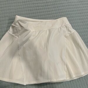 Nike Women's White Tennis Skirt